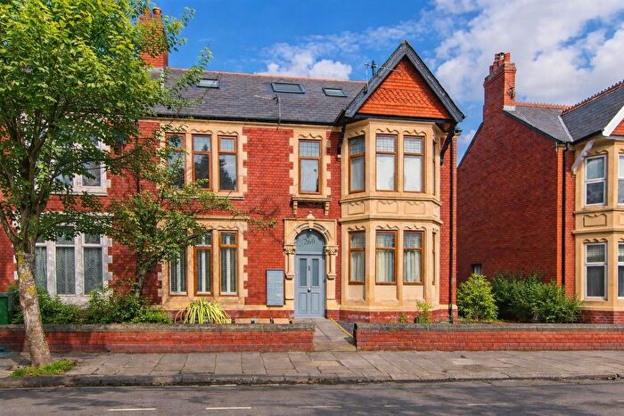 2 Bedroom Flat For Sale In Albany Road, Roath, Cardiff, CF24