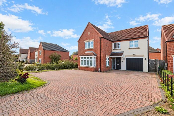 4 Bedroom Detached House For Sale In Yapham Road, Pocklington, York, YO42