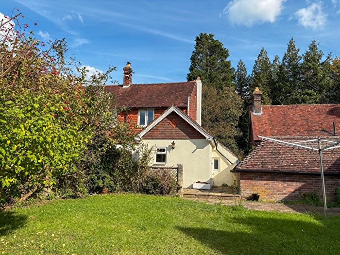 3 Bedroom Semi-Detached House To Rent In Cottage Hill, Crowborough, TN6