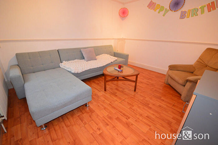 4 Bedroom Detached House To Rent In Osborne Road, Winton, BH9