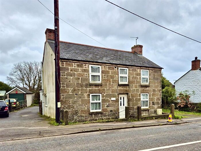 4 Bedroom Cottage For Sale In Crowlas, Penzance, TR20