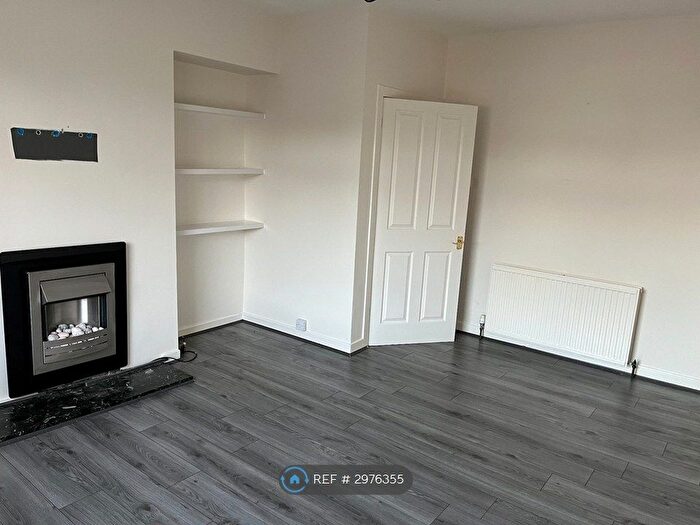2 Bedroom Flat To Rent In Annandale Crescent, Crosshouse, KA2
