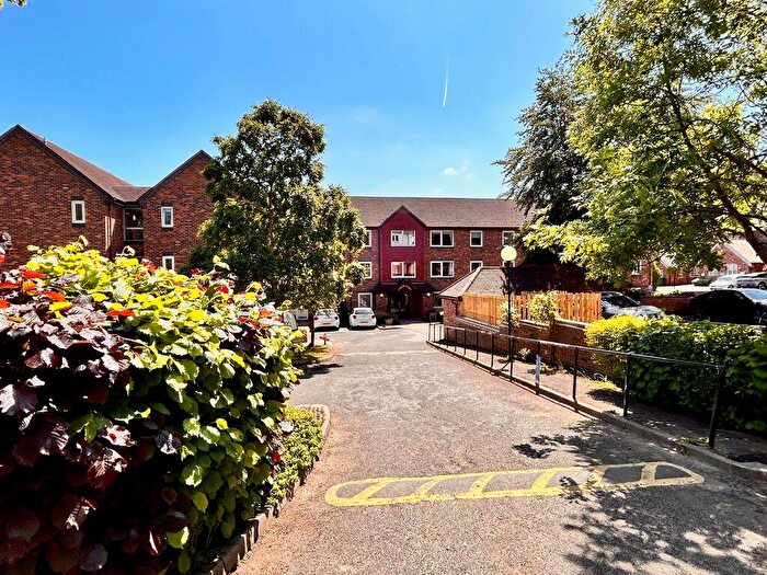 1 Bedroom Flat For Sale In Midland Drive, Sutton Coldfield, B72