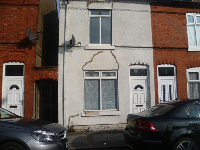 3 Bedroom Terraced House To Rent In Prince Street, Walsall, West Midlands, WS2