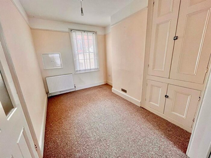 2 Bedroom Terraced House For Sale In Lewes Road, Newhaven, BN9