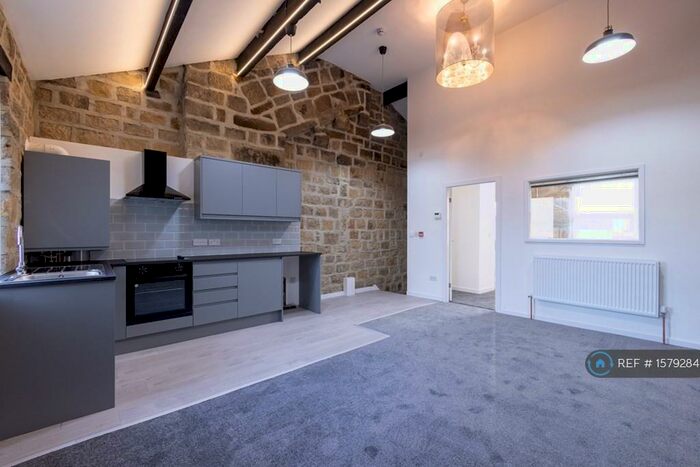 1 Bedroom Flat To Rent In New Road Side, Leeds, LS18