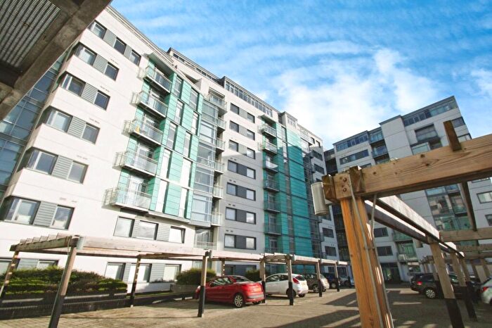 Flat To Rent In Manor Mills, Ingram Street, Leeds, West Yorkshire, LS11
