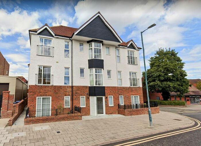 2 Bedroom Flat For Sale In Gernon Road, Letchworth Garden City SG6