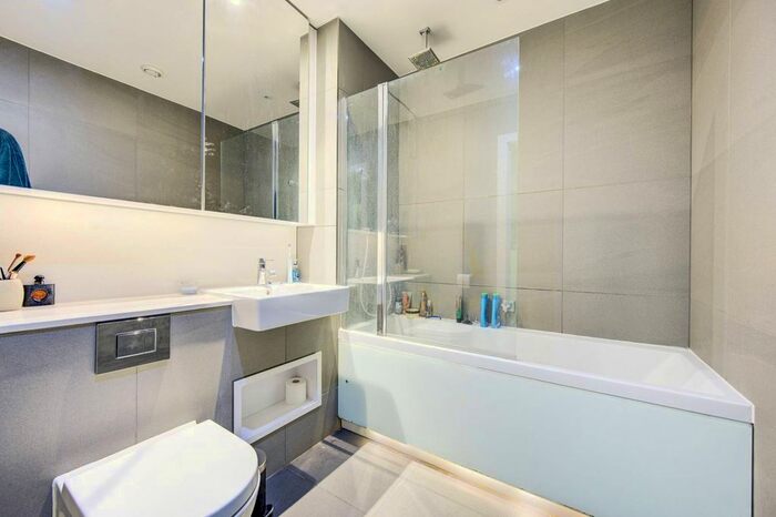 1 Bedroom Flat To Rent In Central Avenue, Fulham, London, SW6