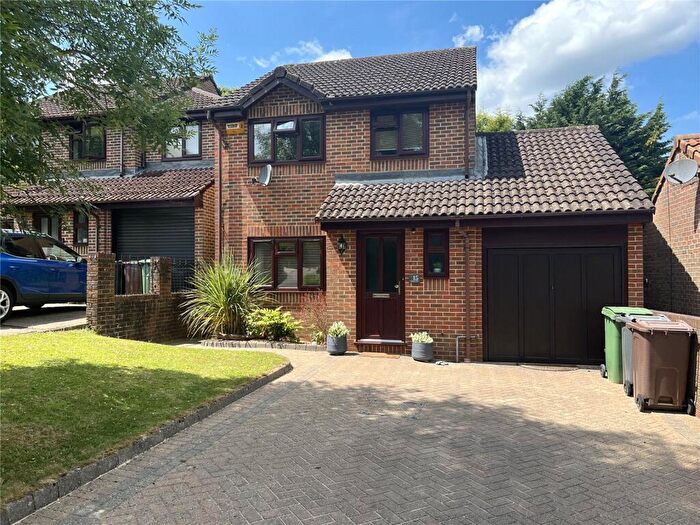 3 Bedroom Detached House For Sale In Sandstone Rise, Walderslade, ME5