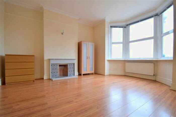 4 Bedroom Semi-Detached House To Rent In Hartfield Road, Wimbledon, London, SW19