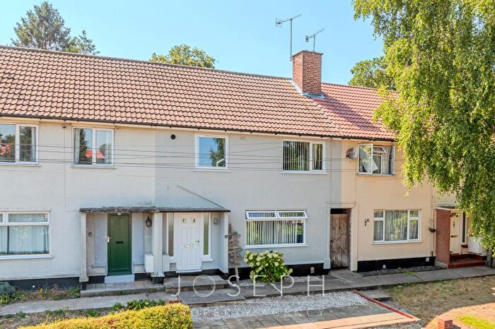 4 Bedroom Terraced House For Sale In Trefoil Close, Ipswich, IP2