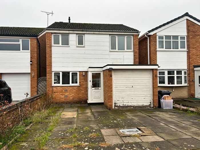 3 Bedroom Property To Rent In Lewis Close, Leicester, LE4
