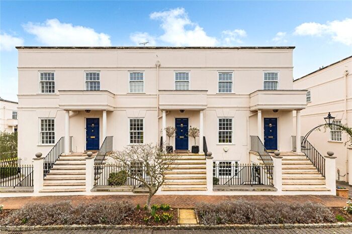 4 Bedroom Terraced House For Sale In Beaufort Close, Putney, London, SW15