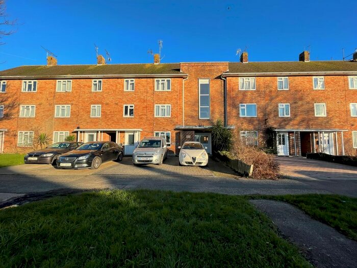 1 Bedroom Flat To Rent In Limbrick Lane, Goring-By-Sea, Worthing BN12