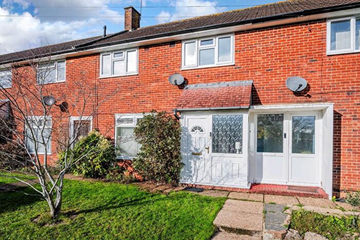3 Bedroom Terraced House For Sale In Morden Close, Tadworth, KT20