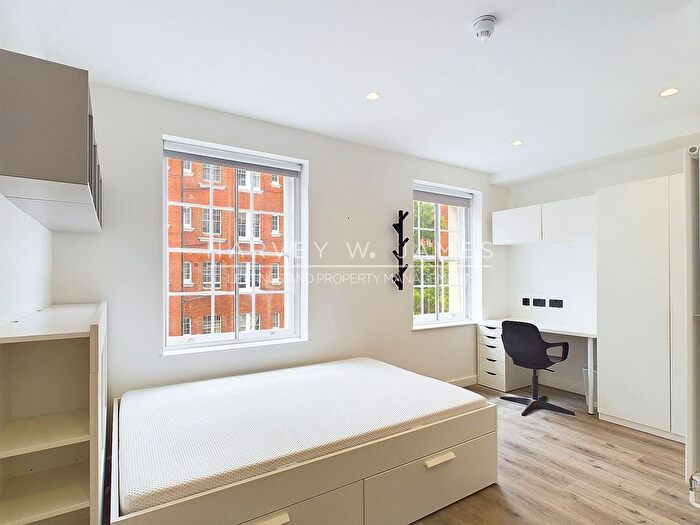 1 Bedroom Studio To Rent In Tavistock Place, London, WC1H