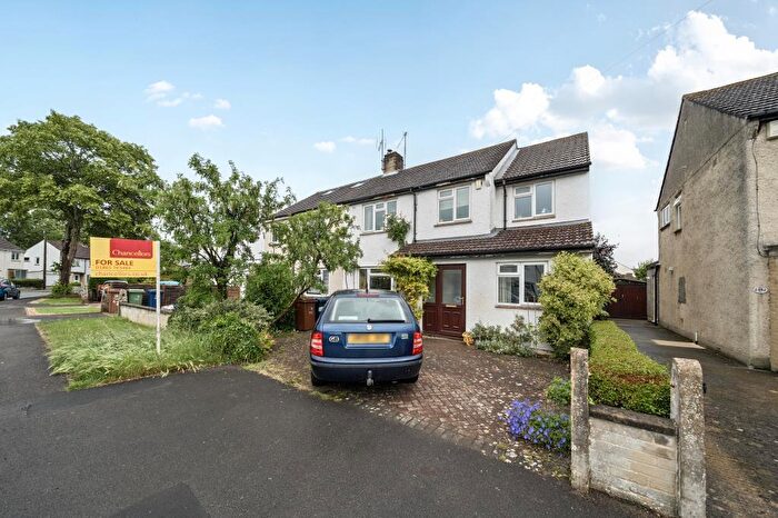 4 Bedroom Semi-Detached House For Sale In Marston, Oxford, OX3