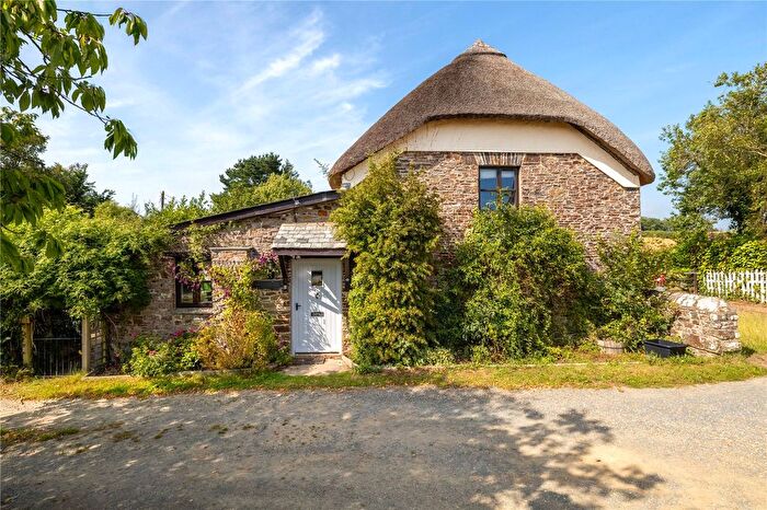 3 Bedroom Semi-detached House For Sale In Barnstaple, Devon, EX32