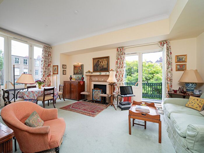 2 Bedroom Flat For Sale In Milmans Street, London, SW10