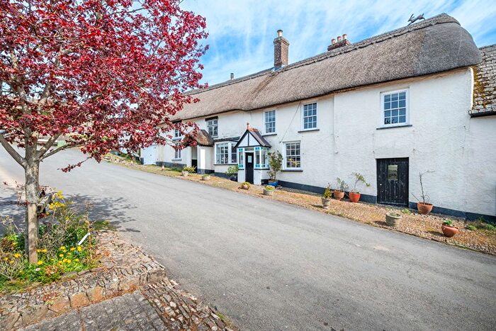 4 Bedroom Cottage For Sale In The Old Malt House Amp; Barn, Chittlehampton, EX37