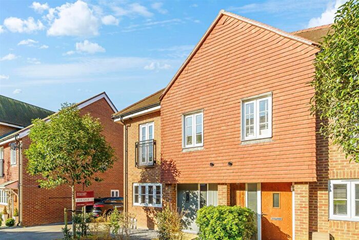 3 Bedroom Semi-Detached House For Sale In Dover Road, Tadworth, KT20