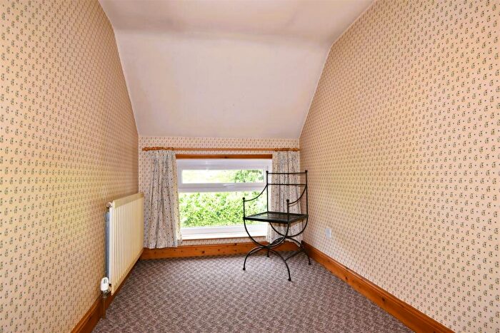 2 Bedroom Semi-Detached House For Sale In Low Street, Collingham, Newark, NG23