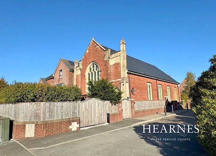 2 Bedroom Semi Detached House For Sale In Aldersgate Way, Poole, BH12