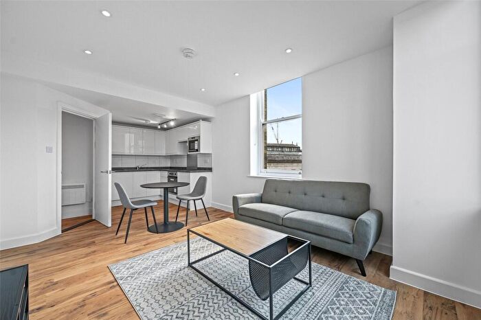 1 Bedroom Apartment To Rent In West Smithfield, London, EC1A