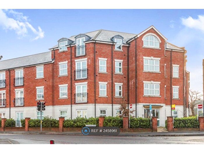 2 Bedroom Flat To Rent In The Crossing, Oldbury, B69