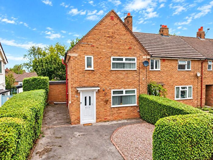 2 Bedroom End Of Terrace House For Sale In Bridgenorth Road, Pensby, Wirral, CH61
