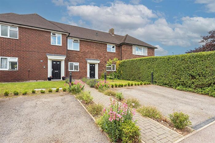 1 Bedroom Flat To Rent In Cottonmill Lane, St. Albans, AL1