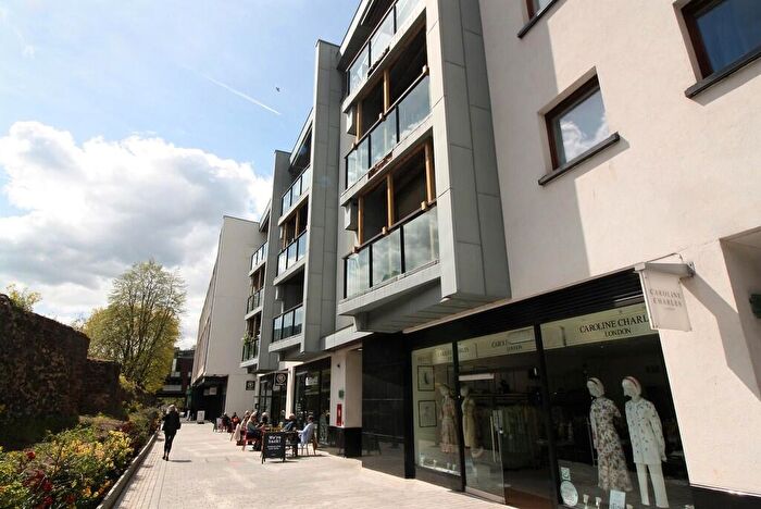 1 Bedroom Apartment To Rent In Roman Walk, Exeter, EX1