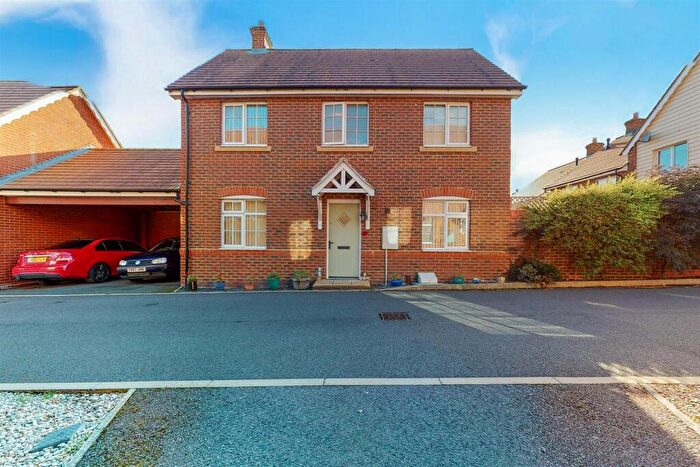3 Bedroom Detached House To Rent In Conquest Drive, Hailsham, BN27
