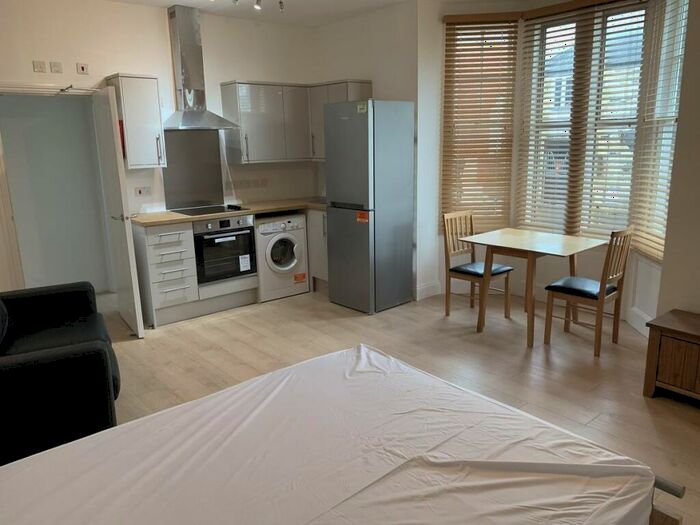 Studio To Rent In Flat A, Old Station Road, Newmarket, CB8