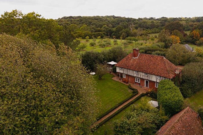 6 Bedroom Detached House For Sale In Church Road, Hucking, Maidstone, ME17