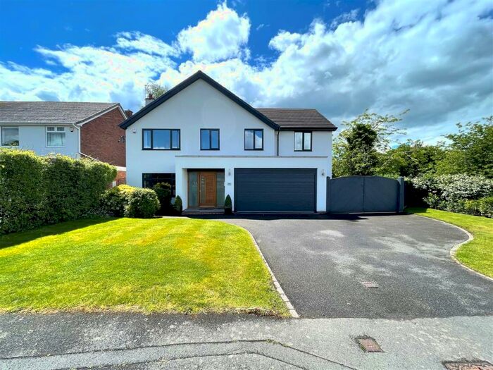 6 Bedroom Detached House To Rent In Kenilworth Road, Balsall Common, Solihull, CV7