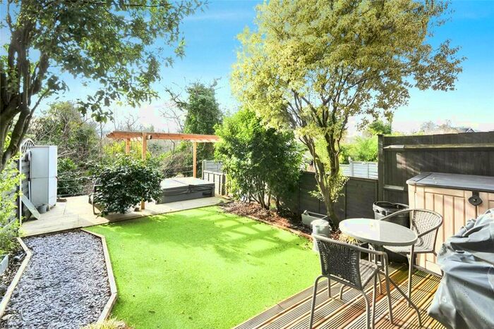 1 Bedroom Flat To Rent In Andrews Place, London, SE9