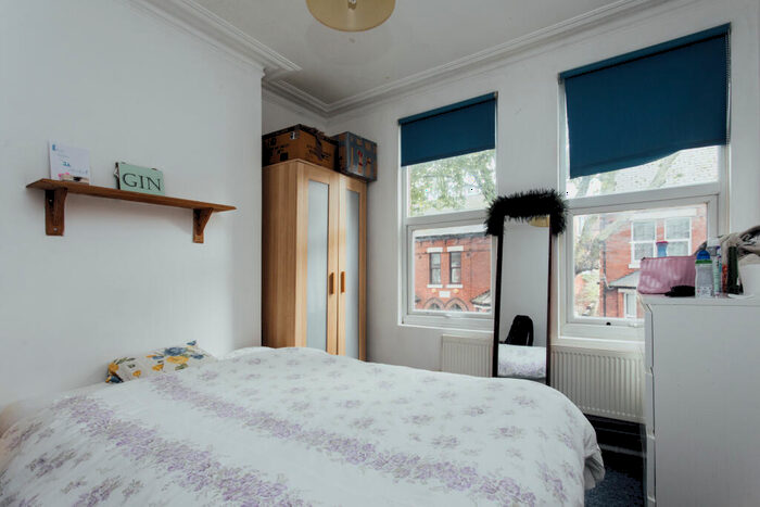 5 Bedroom Semi-Detached House To Rent In Albert Grove, Nottingham, Nottinghamshire, NG7