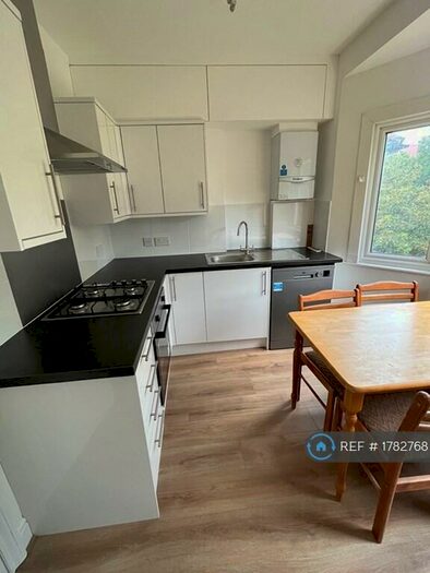 1 Bedroom Flat To Rent In Wentworth Road, London, NW11