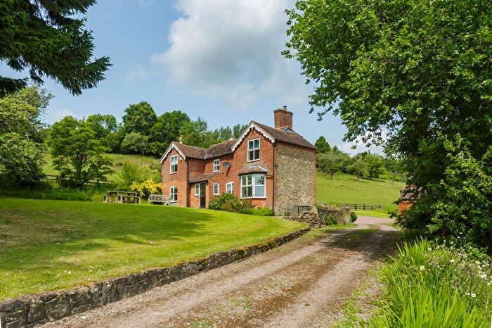 4 Bedroom Equestrian Property For Sale In Alfrick, Worcester, Worcestershire, WR6