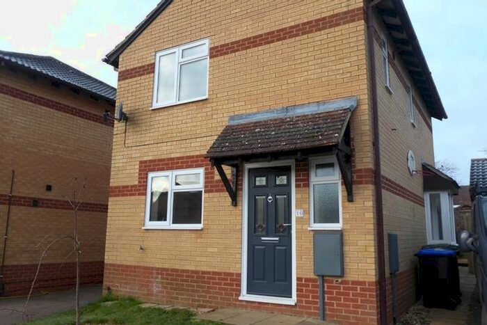 3 Bedroom Detached House To Rent In Grebe Close, Woodford Halse, NN11