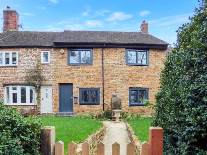 4 Bedroom Cottage To Rent In High Street, Lower Brailes, Banbury, OX15
