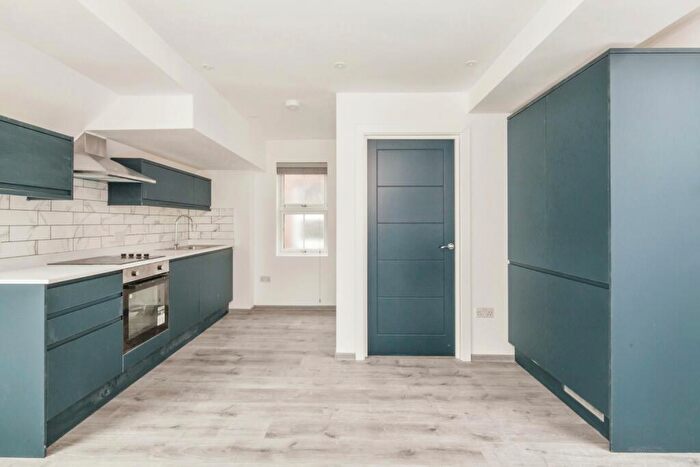 1 Bedroom Flat To Rent In Frant Road Thornton Heath, CR7