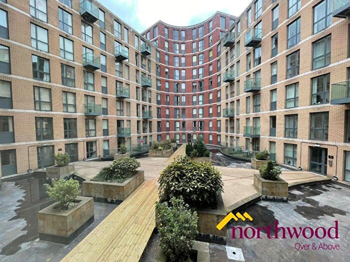 1 Bedroom Flat To Rent In I-land Development, City Centre, Birmingham, B5
