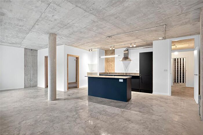 1 Bedroom Apartment To Rent In London Lane, London Fields, Hackney, London, E8