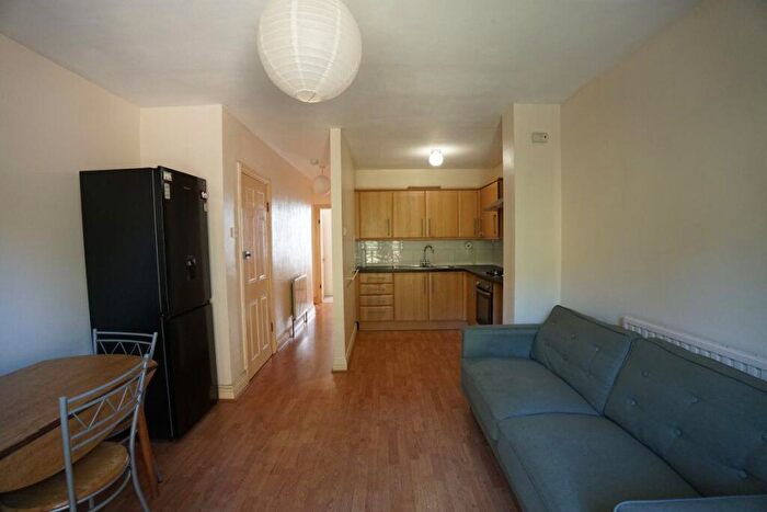1 Bedroom Flat To Rent In Morland Road Ilford, IG1
