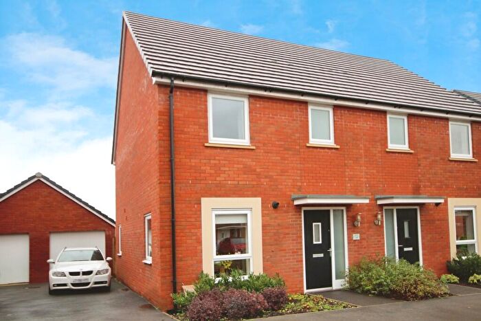 3 Bedroom Semi-Detached House To Rent In Gray Street, Longhedge, SP4