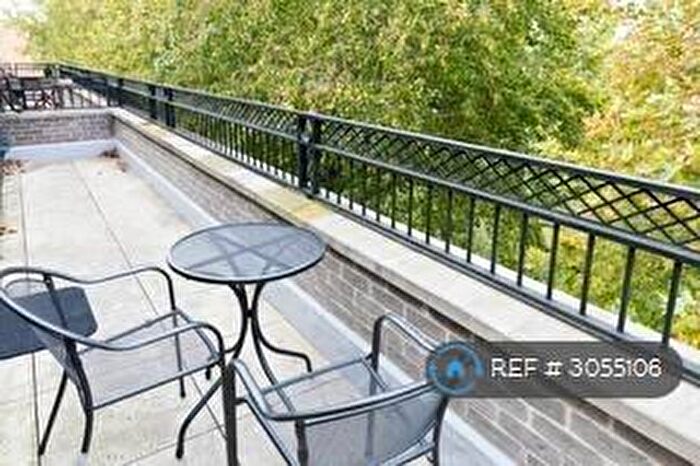 2 Bedroom Penthouse To Rent In Hobbs House, Cambridge, CB2