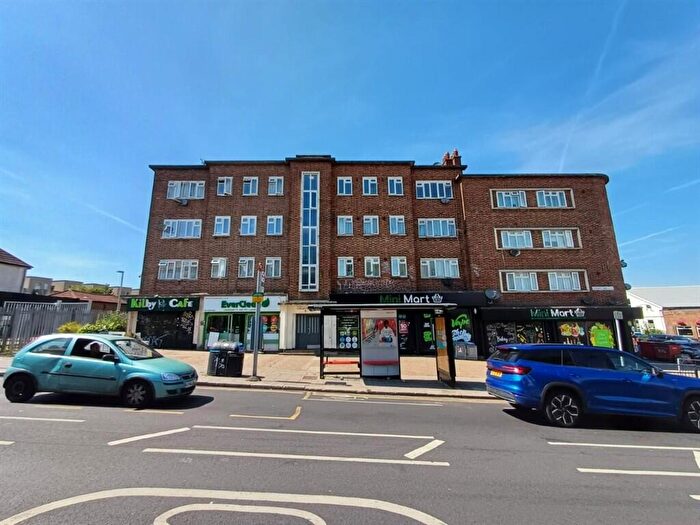 3 Bedroom Flat For Sale In Coles Green Road, London, NW2